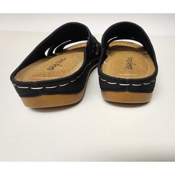 Easy Street Riley Ladies Slip On Sandals Riley Blue Rhinestones Size 6.5M - Picture 7 of 10